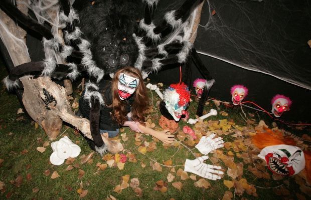 Moss Mansion Haunted Maze